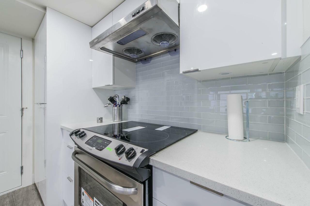 Private Vacation Guest Suite Near Beach Уайт Рок Екстериор снимка